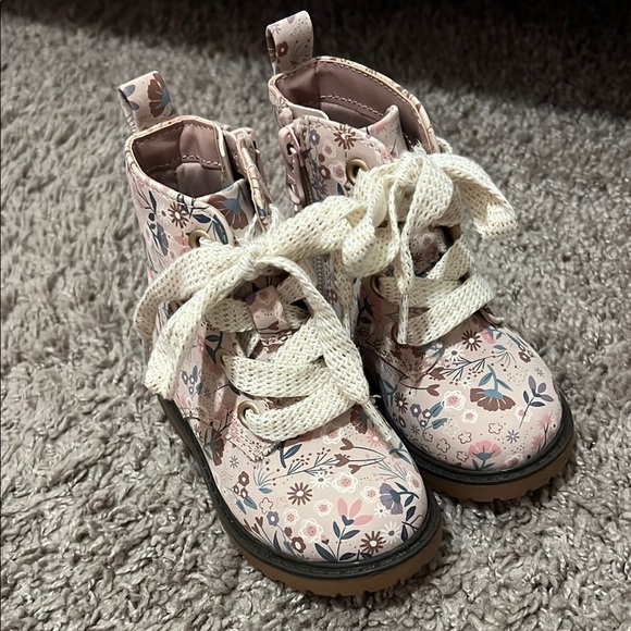 Cat & Jack Other - Cat & Jack Light Pink Floral Lace Up Toddler Boots